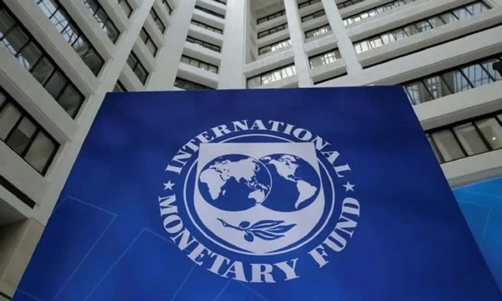 IMF Issues Warning that Bitcoin Could Fall If Recession Hits
